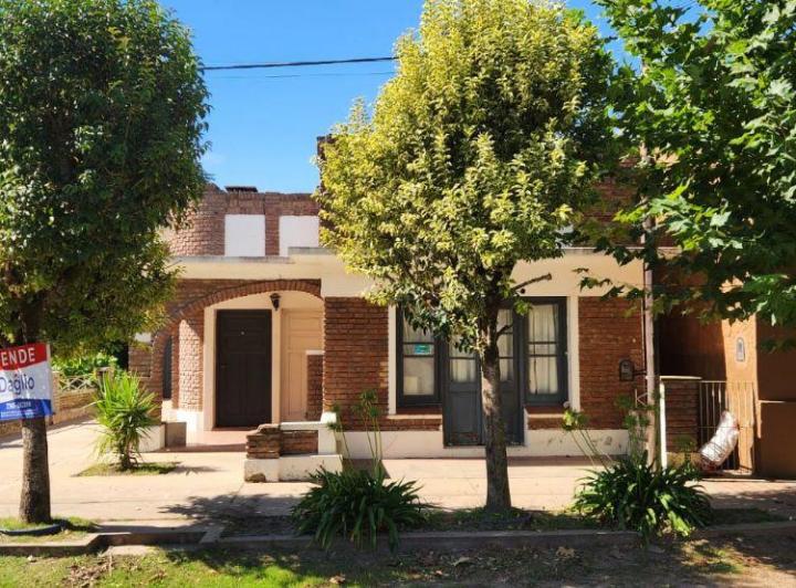 Casa · 207m² · 6 Ambientes · 1 Cochera