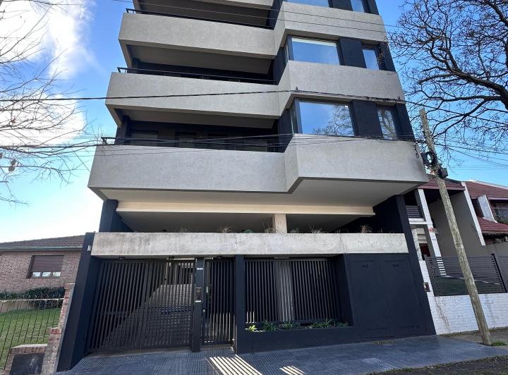 Departamento · 100m² · 3 Ambientes · 1 Cochera