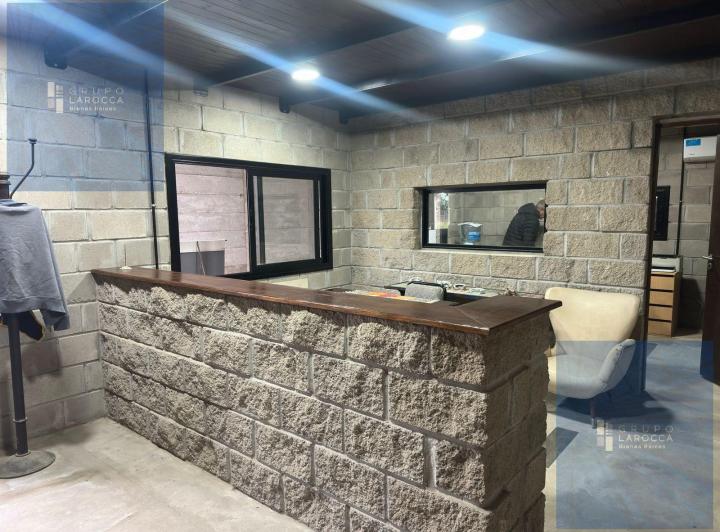 Local comercial · 300m² · 2 Ambientes