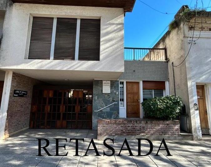 Casa · 365m² · 6 Ambientes · 1 Cochera