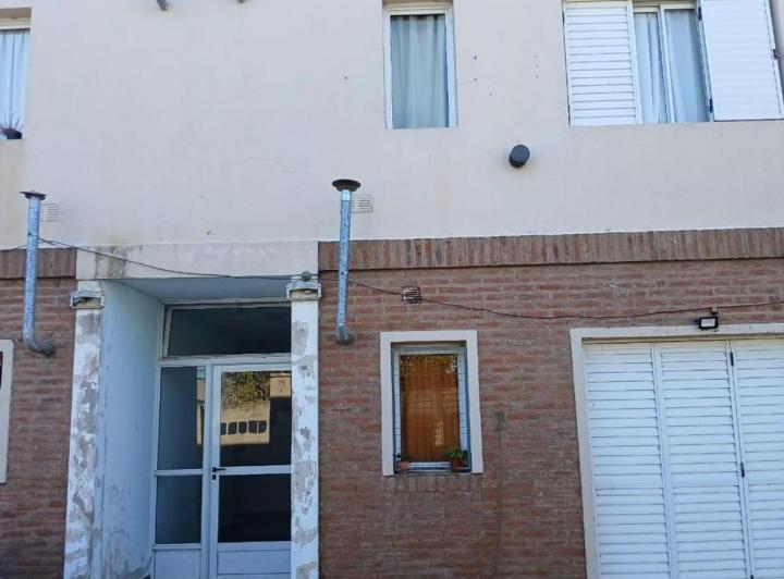 Casa · 270m² · 7 Ambientes · 6 Cocheras