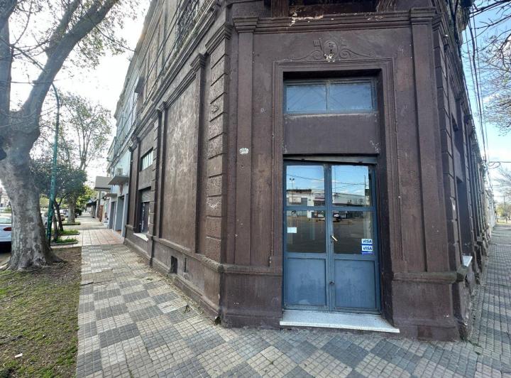 Local comercial · 198m² · 6 Ambientes