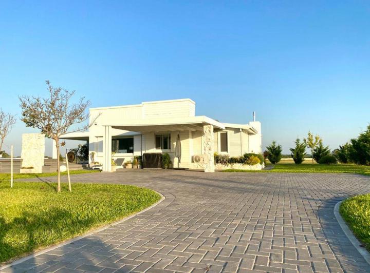 Quinta vacacional · 280m² · 3 Ambientes · 2 Cocheras