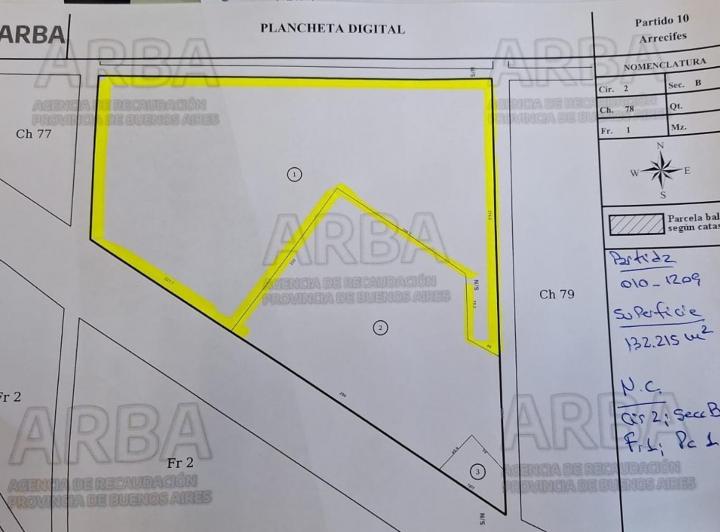Terreno · 124000m²