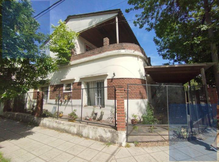 Casa · 204m² · 4 Dormitorios
