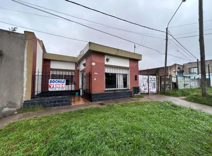 Casa · 177m² · 4 Ambientes · 1 Cochera