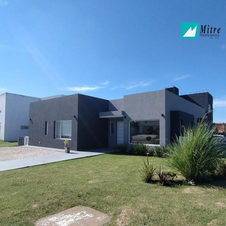 Casa · 216m² · 5 Ambientes