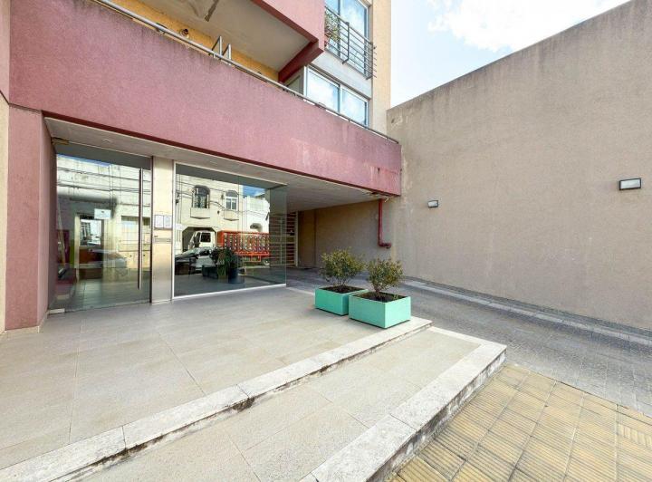 Departamento · 49m² · 2 Ambientes · 1 Cochera