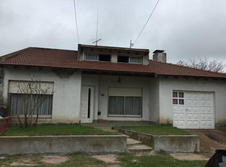 Casa · 187m² · 4 Ambientes · 1 Cochera