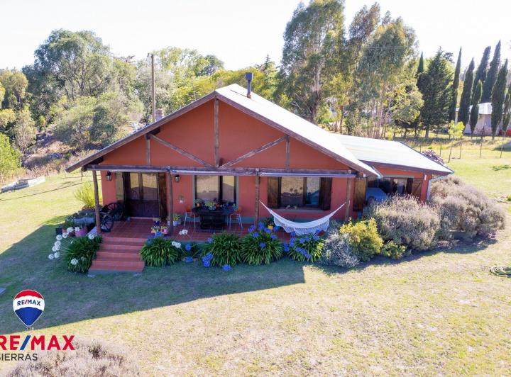 Quinta vacacional · 228m² · 5 Dormitorios · 1 Cochera