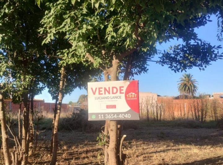 Terreno · 451m²