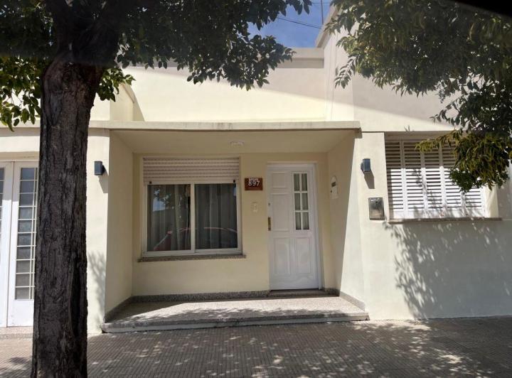 Casa · 85m² · 3 Ambientes · 1 Cochera