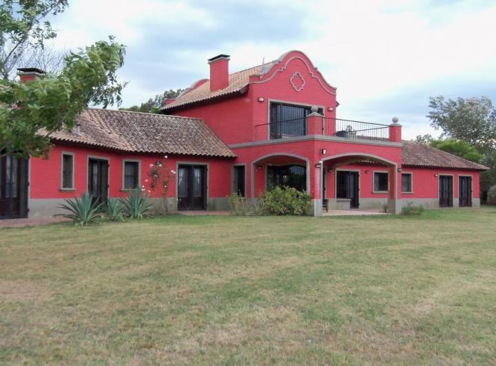 Campo · 366ha · 6 Ambientes