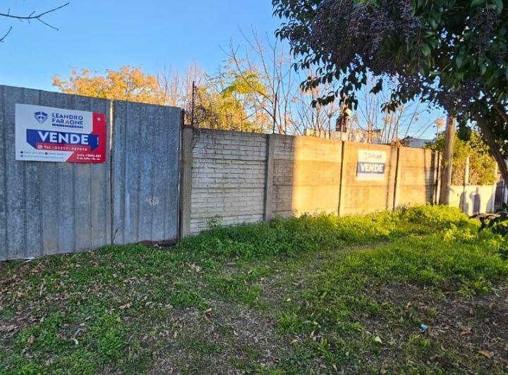 Terreno · 400m²