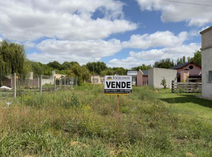 Terreno · 300m²