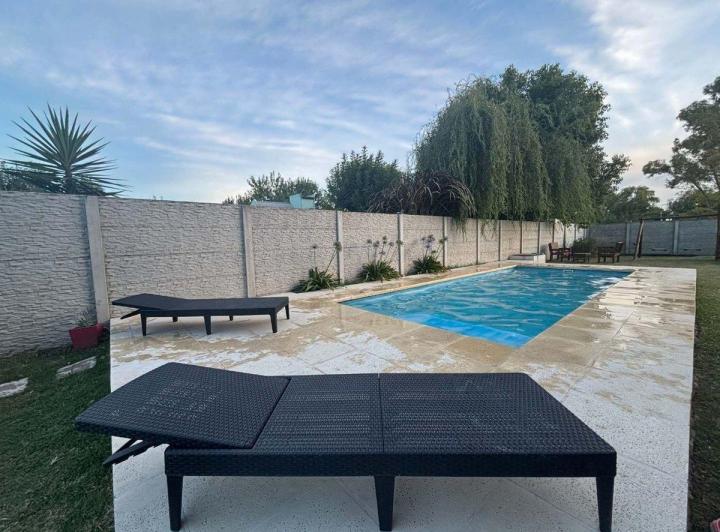 Casa · 82m² · 4 Ambientes · 1 Cochera