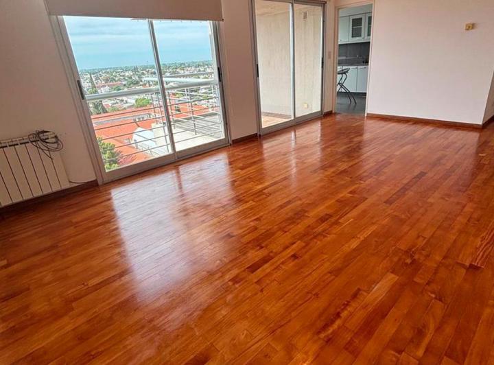 Departamento · 100m² · 5 Ambientes · 1 Cochera