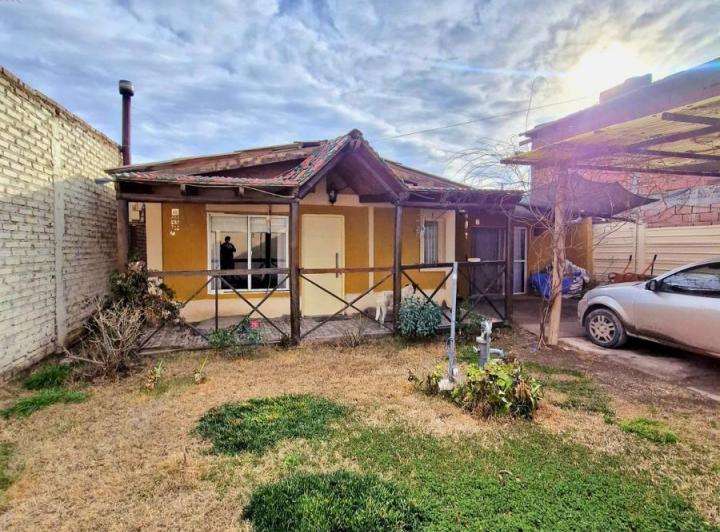 Casa · 91m² · 5 Ambientes · 1 Cochera