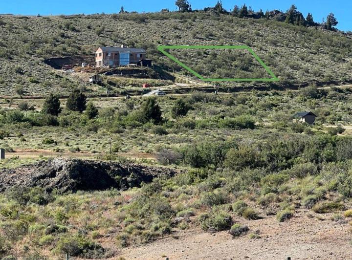 Terreno · 3702m²