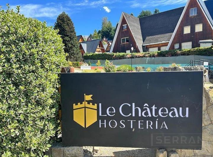 Hotel · 1496m²
