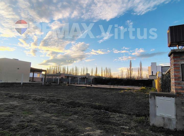 Terreno · 607m²