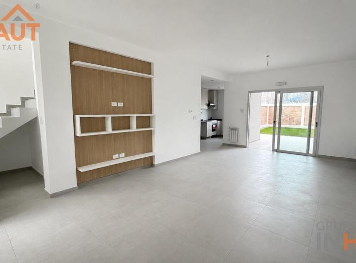 PH · 113m² · 4 Ambientes · 2 Cocheras