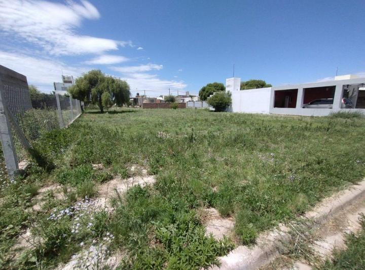 Terreno · 300m²