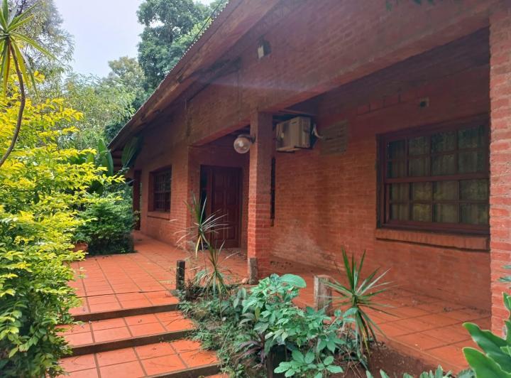 Casa · 150m² · 7 Ambientes · 2 Cocheras