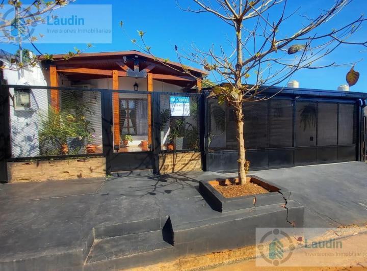 Casa · 240m² · 6 Ambientes · 2 Cocheras