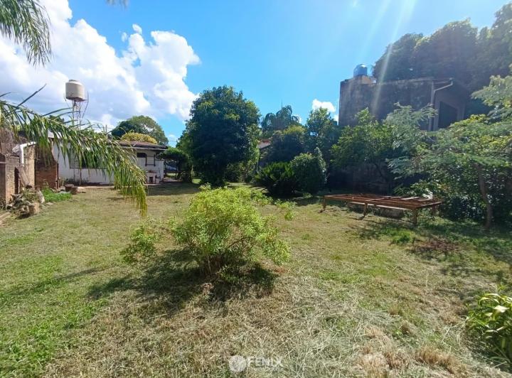 Terreno · 672m²