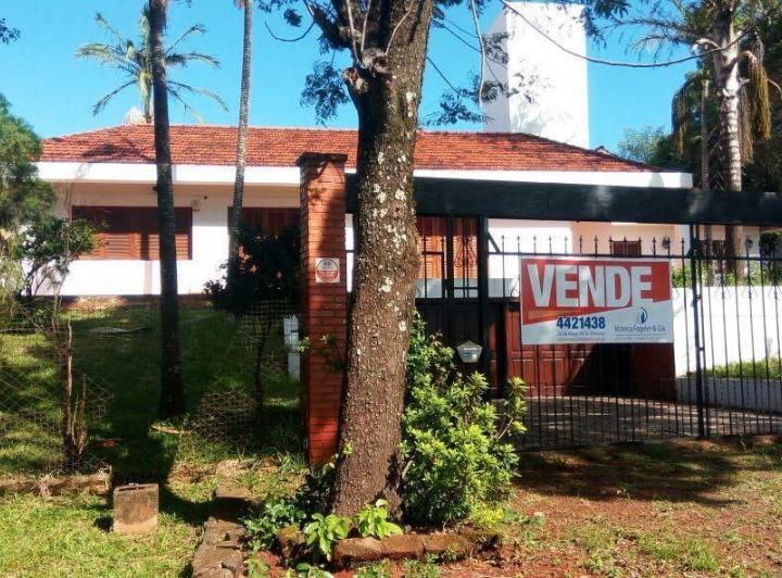 Casa · 387m² · 6 Ambientes · 4 Cocheras