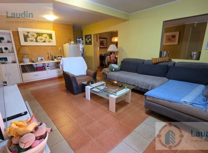 Casa · 139m² · 6 Ambientes · 1 Cochera