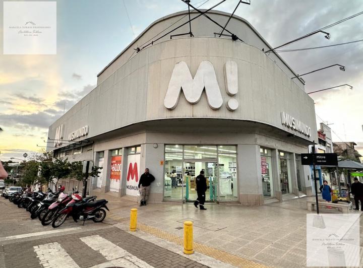 Local comercial · 822m²