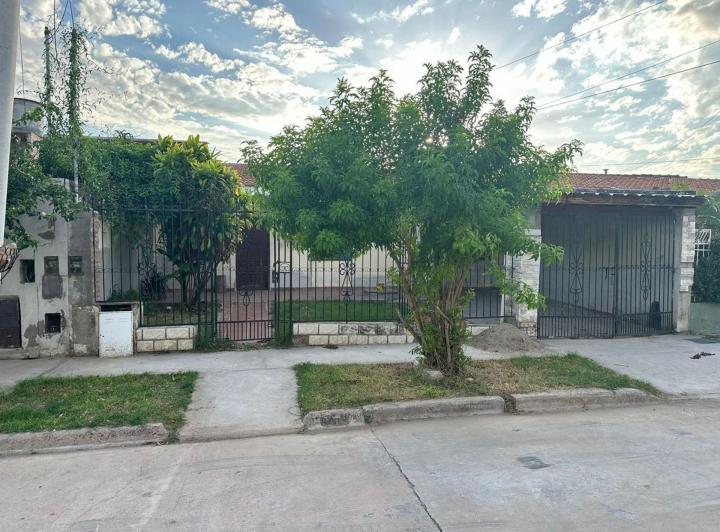 Casa · 120m² · 4 Ambientes · 1 Cochera