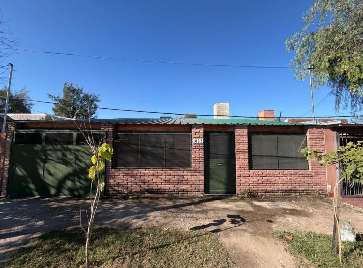 Casa · 150m² · 3 Ambientes · 1 Cochera