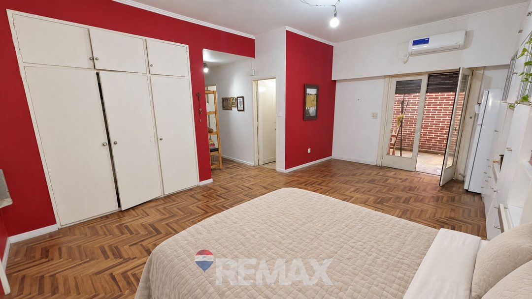 VENTA MONOAMBIENTE CON PATIO 52m2 APTO CRÉDITO