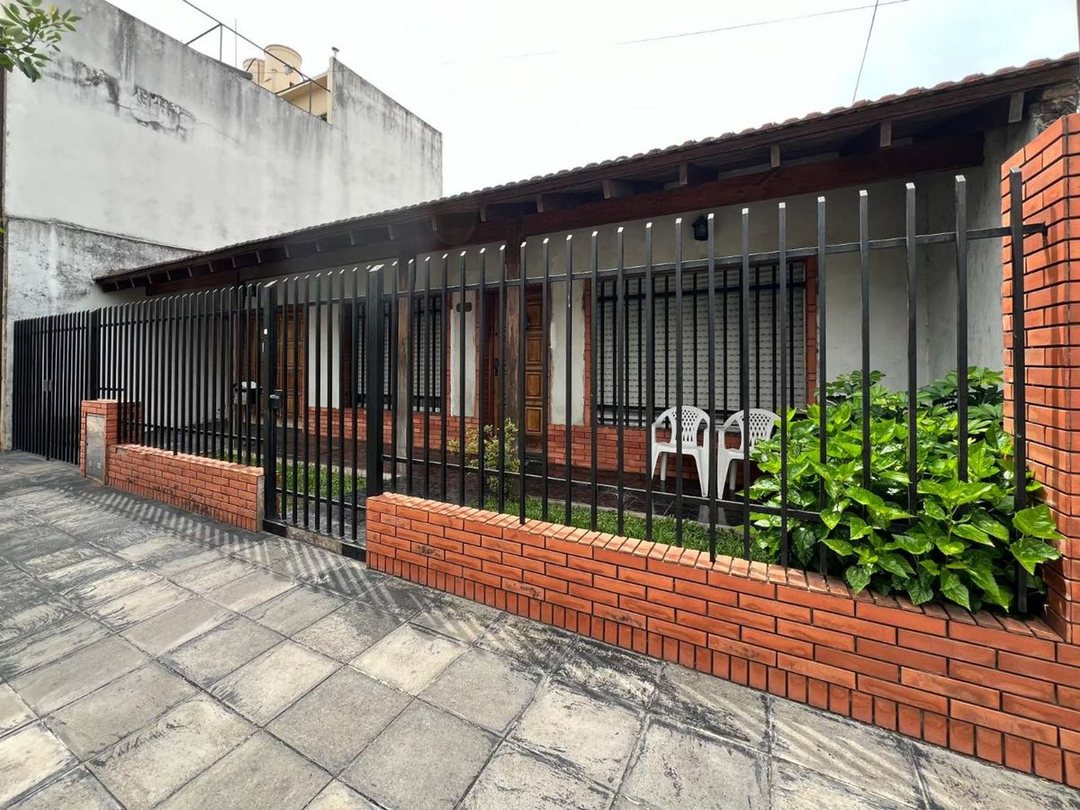 VENTA CASA 4  AMBIENTES SAN JUSTO