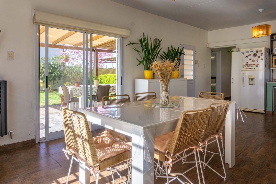 Casa en Venta en Parque Sicardi. Apto Credito