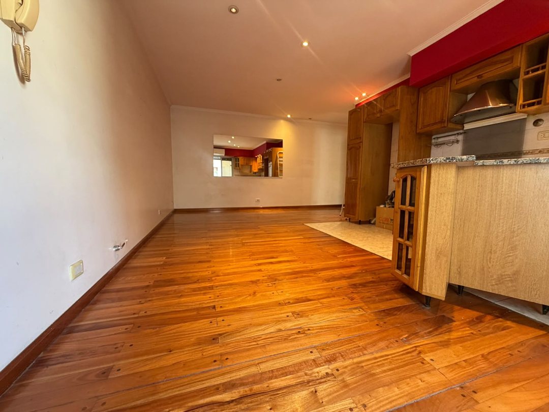 DEPARTAMENTO  2 AMBIENTES CON ESTUDIO PRIVADO