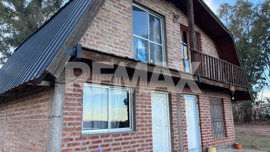 CABAÑAS EN VENTA EN TERRENO CON HECTAREA Y MEDIA