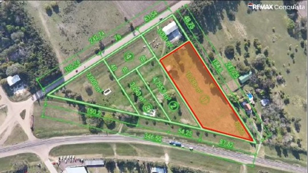 SE VENDE AMPLIO TERRENO CON CASA EN AVELLANEDA