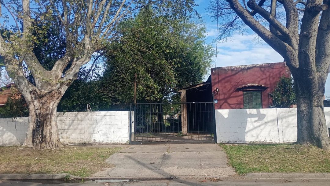FRACCION VENTA BURZACO 1125 MTS2  CASONA ANTIGUA