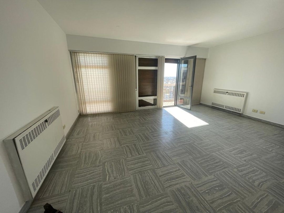 Departamento Centrico 4 Dormitorios  EN ALQUILER