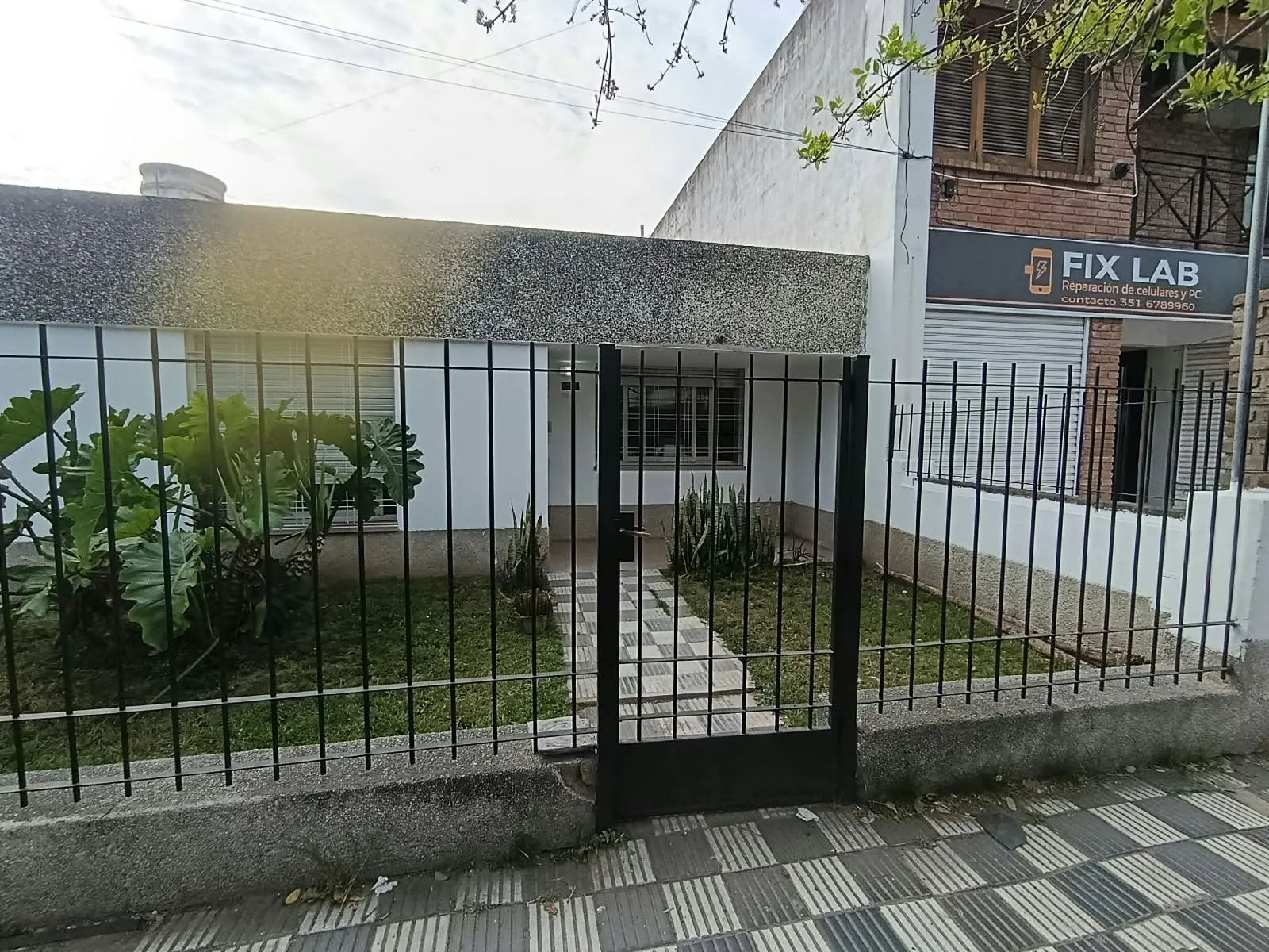 CASA 3 DORMITORIOS - MAESTRO VIDAL 1375