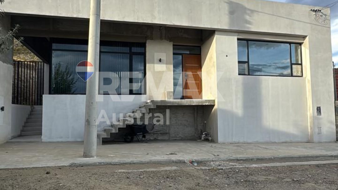CASA 3 DORMITORIOS COMODORO RIVADAVIA ZONA SUR