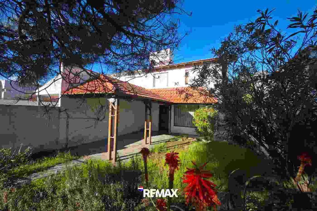 DUPLEX 3 DORMITORIOS, PATIO - APTO CREDITO
