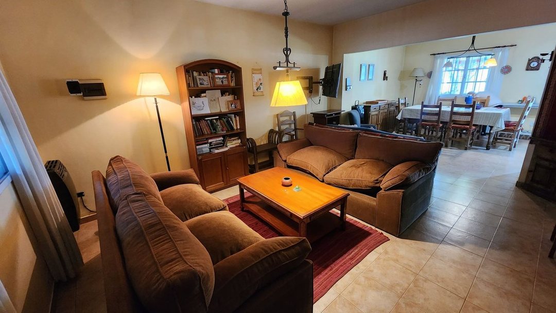 CASA 5 AMBIENTES EN VENTA APTO CREDITO GUILLON