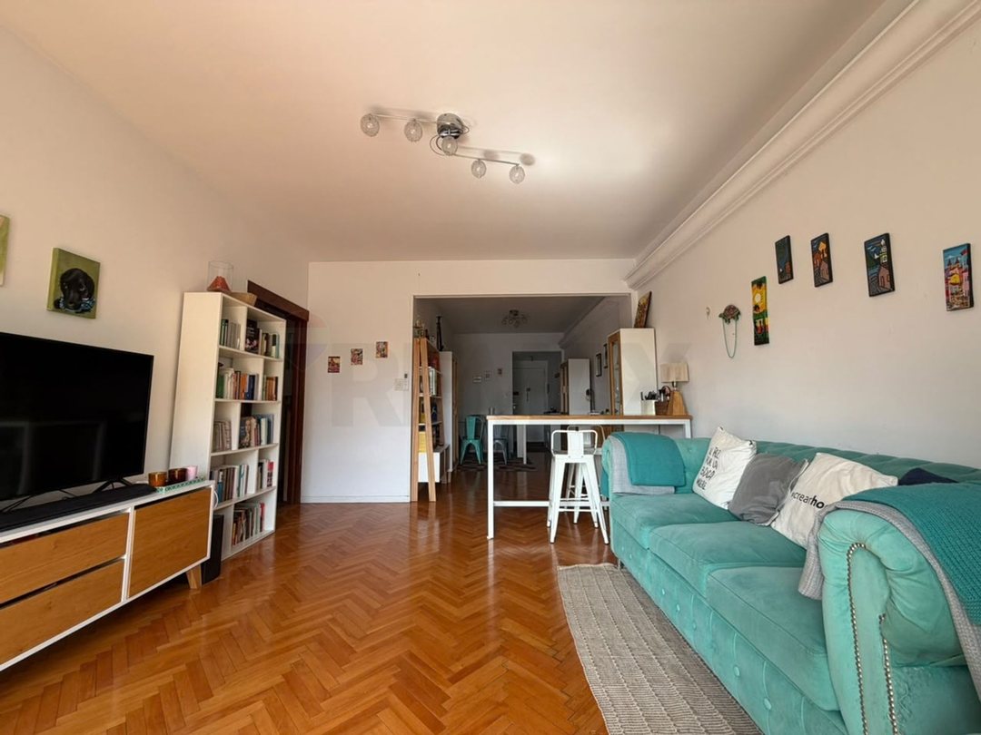 Venta depto 3 amb mas dep. con balcón en Almagro