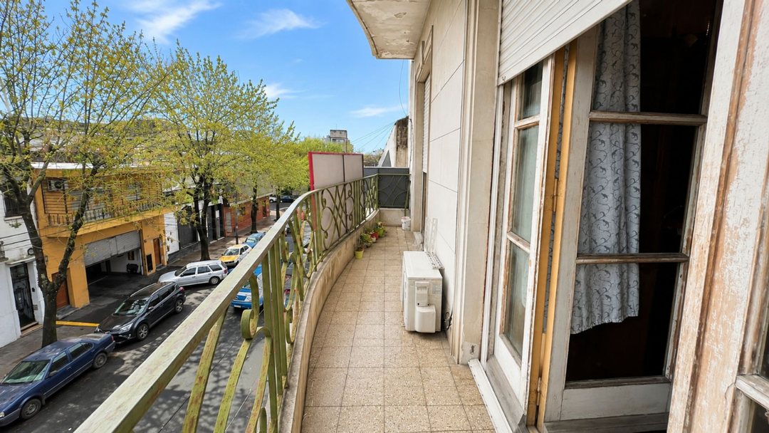VENTA  OPORTUNIDAD PH 4 AMB BARRACAS  APTO CRÉDITO