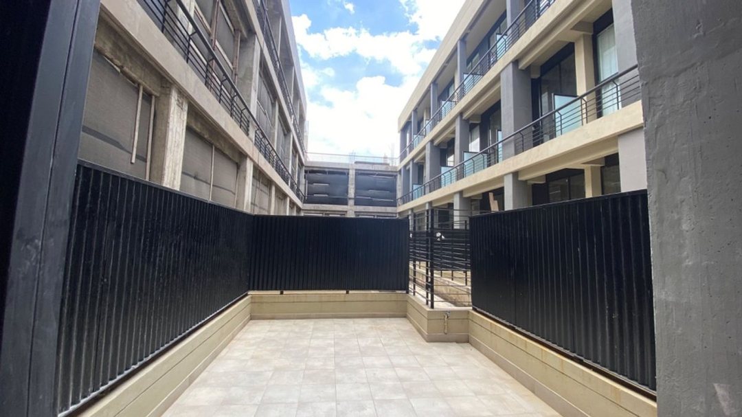 Departamento duplex en venta en La Boca con patio